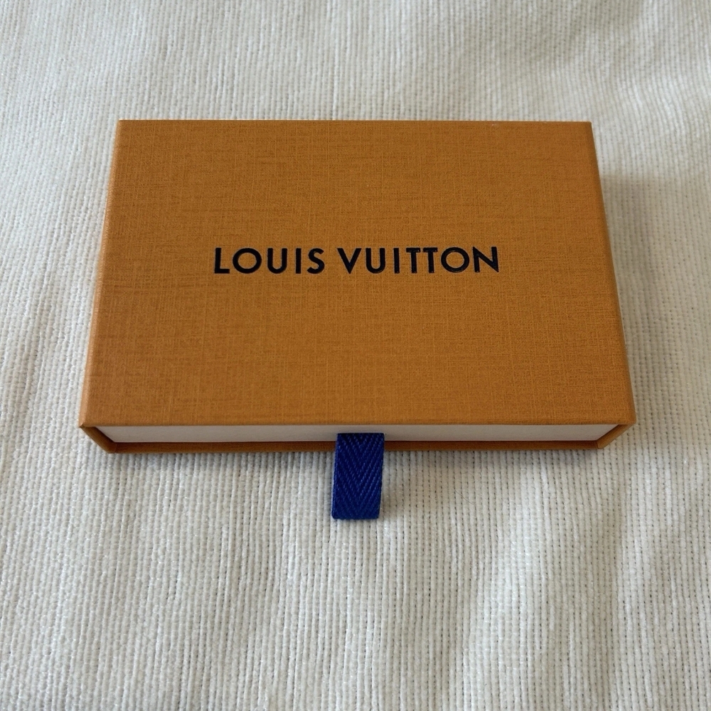Louis Vuitton Pocket Organizer - Picture 7 of 9